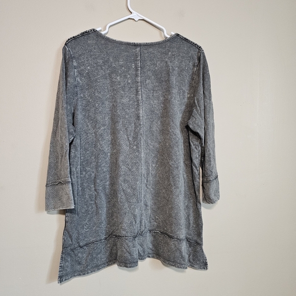 CJ Banks Tunic Top Women's size X Stonewashed Gray 3/4 Sleeve Stretch Pullover - Picture 6 of 7